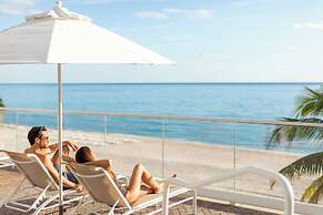 Trump International Beach Resort