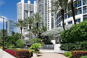 Trump International Beach Resort
