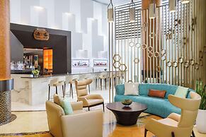 Trump International Beach Resort