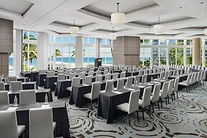 Trump International Beach Resort