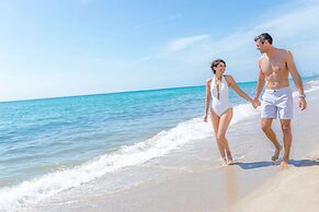 Trump International Beach Resort