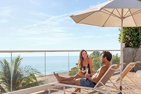 Trump International Beach Resort