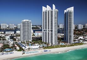 Trump International Beach Resort