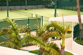 Trump International Beach Resort