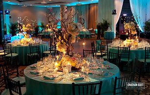 Trump International Beach Resort