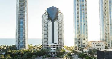 Trump International Beach Resort