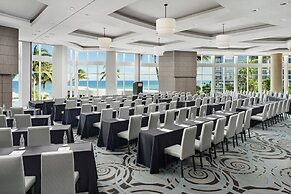 Trump International Beach Resort