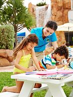 Trump International Beach Resort