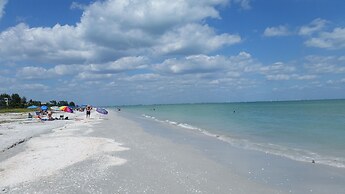 Sanibel Siesta on the Beach