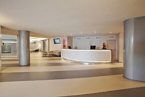 Be Live Adults Only Marivent