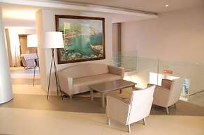 Be Live Adults Only Marivent