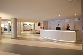 Be Live Adults Only Marivent