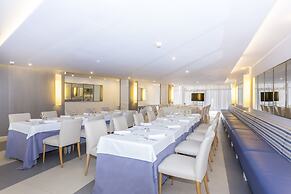 Be Live Adults Only Marivent