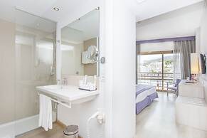 Be Live Adults Only Marivent