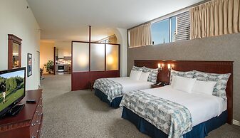 Le Square Phillips Hotel And Suites