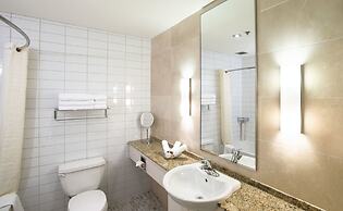 Le Square Phillips Hotel And Suites