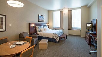 Le Square Phillips Hotel And Suites