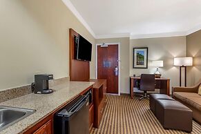 Comfort Suites Visalia Convention Center