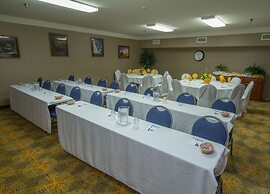 Comfort Suites Visalia Convention Center