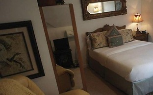 The Columbia Inn at Peralynna Manor