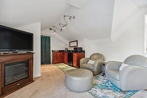 The Columbia Inn at Peralynna Manor