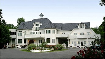 The Columbia Inn at Peralynna Manor