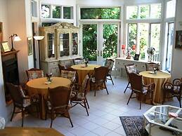 The Columbia Inn at Peralynna Manor