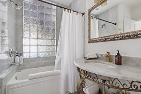 The Columbia Inn at Peralynna Manor