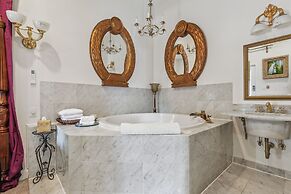 The Columbia Inn at Peralynna Manor