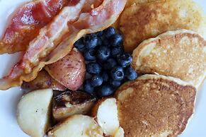 The Columbia Inn at Peralynna Manor