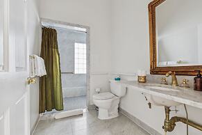 The Columbia Inn at Peralynna Manor