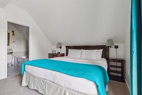 The Columbia Inn at Peralynna Manor