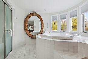 The Columbia Inn at Peralynna Manor