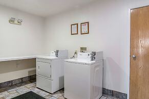 Motel 6 Barkeyville, PA