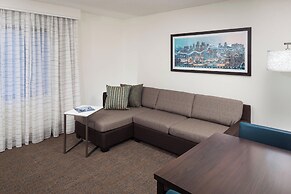 Residence Inn by Marriott Kansas City Country Club Plaza