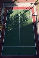 Residence Inn by Marriott Kansas City Country Club Plaza