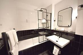 The Elvetham Hotel