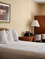 Luxury Inn And Suites