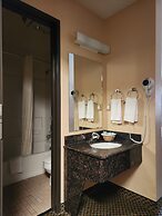 Luxury Inn And Suites