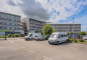 B&B HOTEL Calais Terminal Cité de l'Europe 4 étoiles