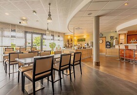 B&B HOTEL Calais Terminal Cité de l'Europe 4 étoiles