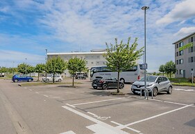 B&B HOTEL Calais Terminal Cité de l'Europe 4 étoiles