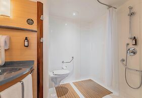 B&B HOTEL Calais Terminal Cité de l'Europe 4 étoiles