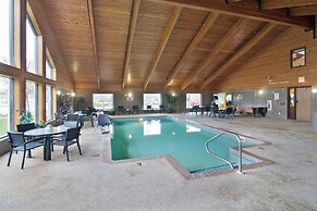 Boarders Inn & Suites by Cobblestone Hotels - Faribault