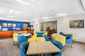Comfort Inn & Suites Walterboro I-95