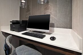 Holiday Inn Express I-26 & Us 29 At Westgate Mall by IHG