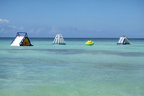 Viva Dominicus Palace by Wyndham, A Trademark All Inclusive