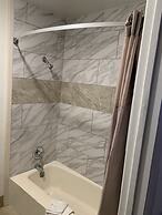 FairBridge Inn Express North Lima