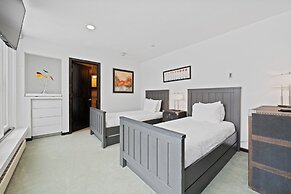 The Vail Spa Condominiums