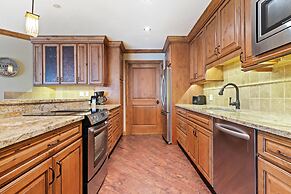 The Vail Spa Condominiums